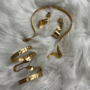 Zara Textured Gold Ribbon Jewelry Set
